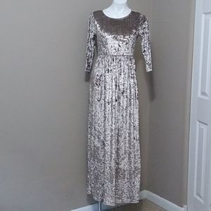 Wanna B velvet gold modest maxi dress medium